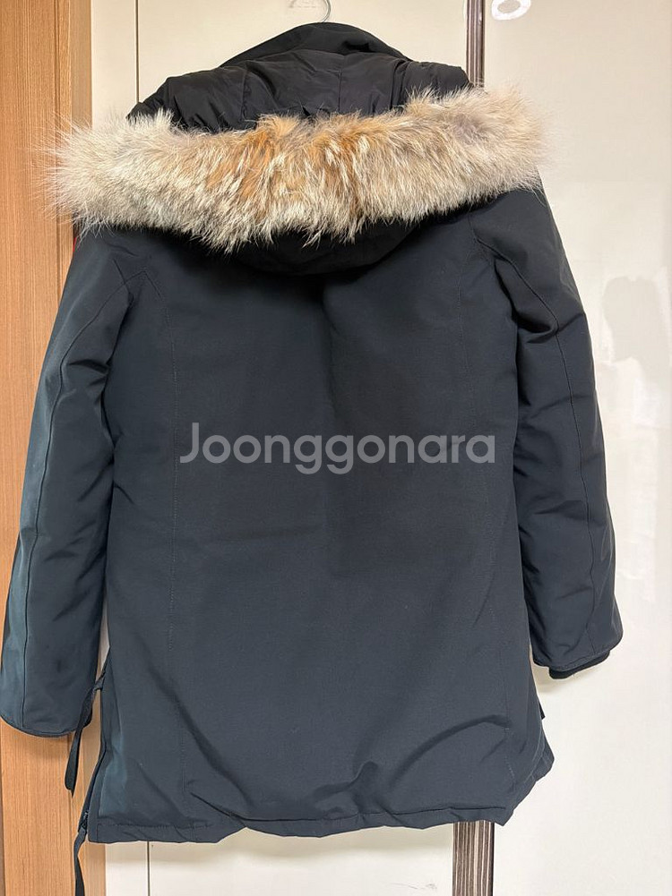 캐나다구스 패딩 점퍼--1