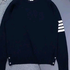 톰브라운 스트라이프 니트 스웨터