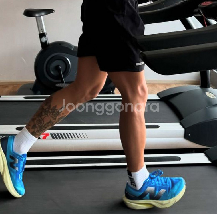 뉴발란스 퓨어셀 레벨 v4 275 / 온러닝 새티스파이 호카 아식스 uvu 옵티미스틱러너스 소어러닝 아디오스 써코니--0