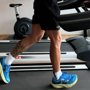 뉴발란스 퓨어셀 레벨 v4 275 / 온러닝 새티스파이 호카 아식스 uvu 옵티미스틱러너스 소어러닝 아디오스 써코니