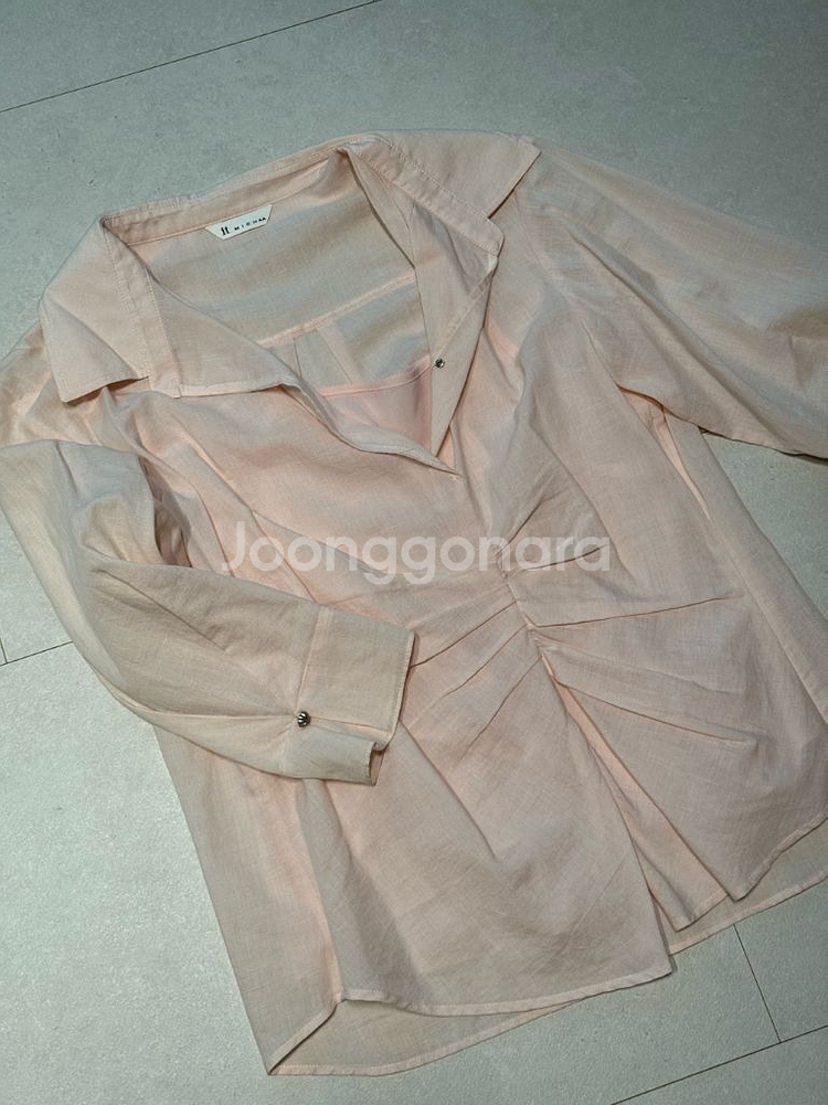 잇미샤 핑크 셔링 셔츠 블라우스 // 한섬 마인 랑방--2