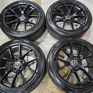 벤츠cla,a클래스,c클래스 18인치 휠타이어 판매합니다
