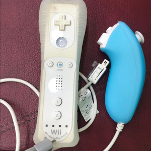 닌텐도위 모션플러스 리모콘+ 눈차크 일괄 2.2만