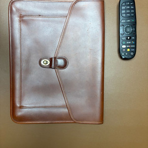 클래식 커스텀멜로우 남자 레더 클러치백