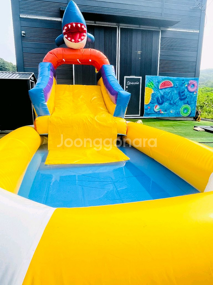 미끄럼틀 에어바운스, 수영장--1