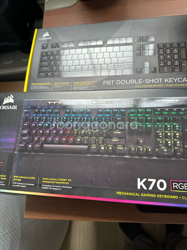 커세어 K70 RGB MK.2 키보드 적축 + 커세어 PBT 키캡--0