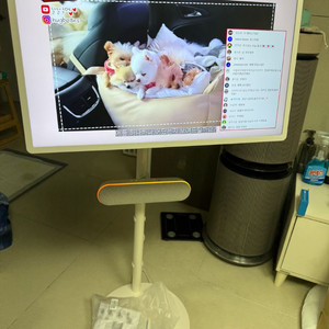 LG 스탠바이미2+스피커 판매합니다.