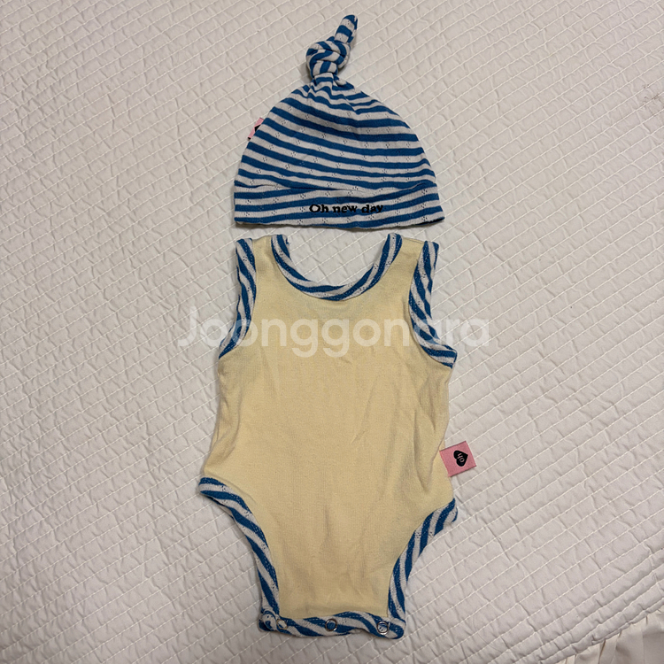 오뉴데이 롤리팝시리즈 나시수트 꼭지모자 신생아 딸꾹질모자 비니 블루독 바디수트--2