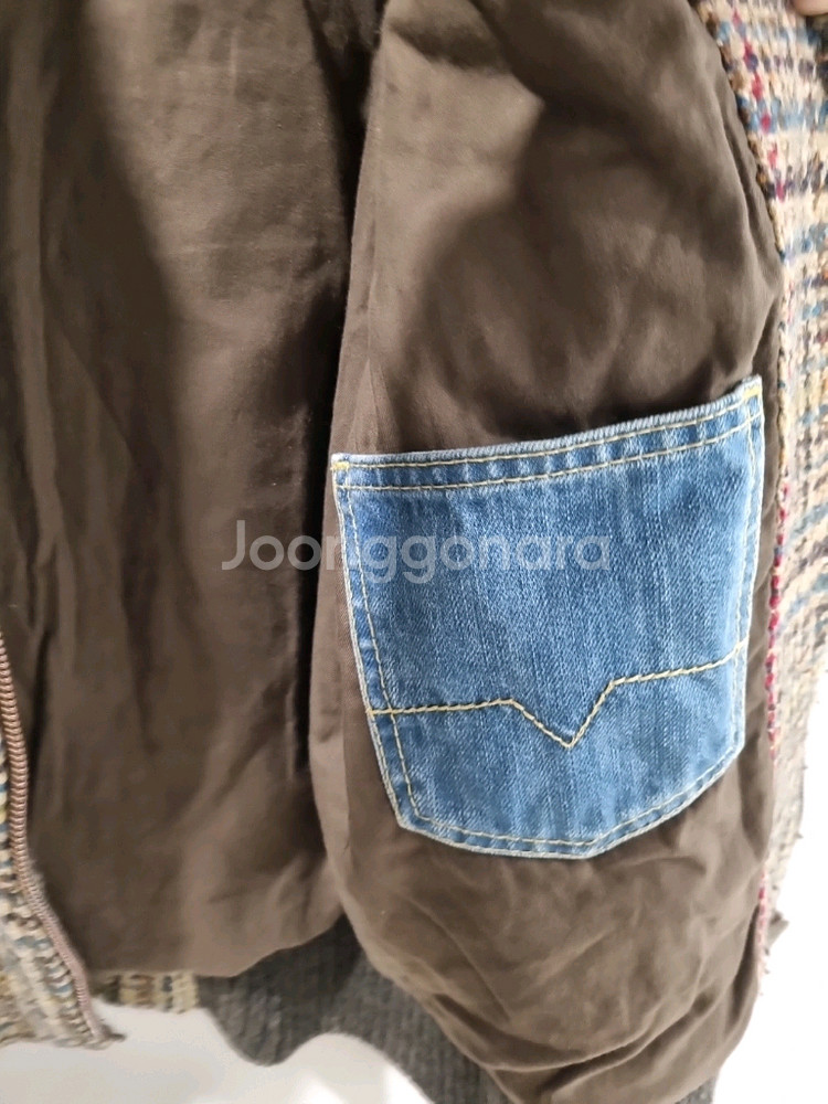 휴고보스 체크 패턴 봄버 자켓--5