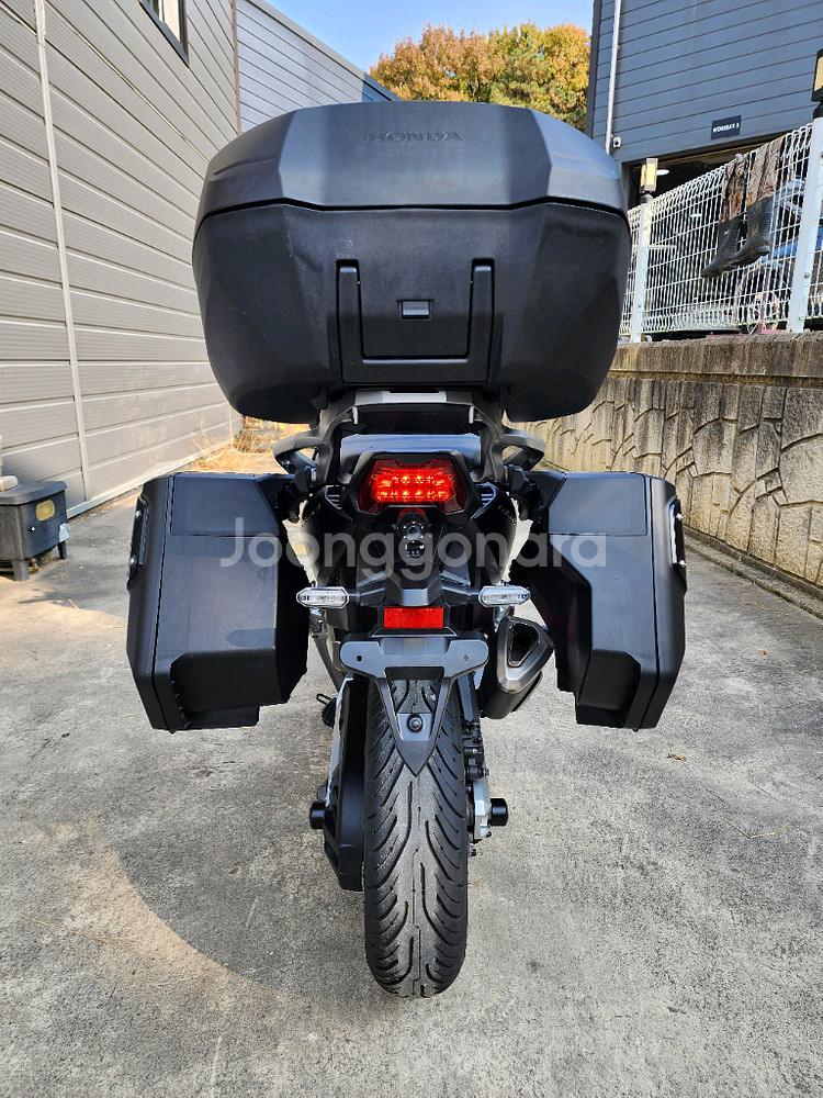 23년식 혼다 포르자 750 맷블랙 판매--3