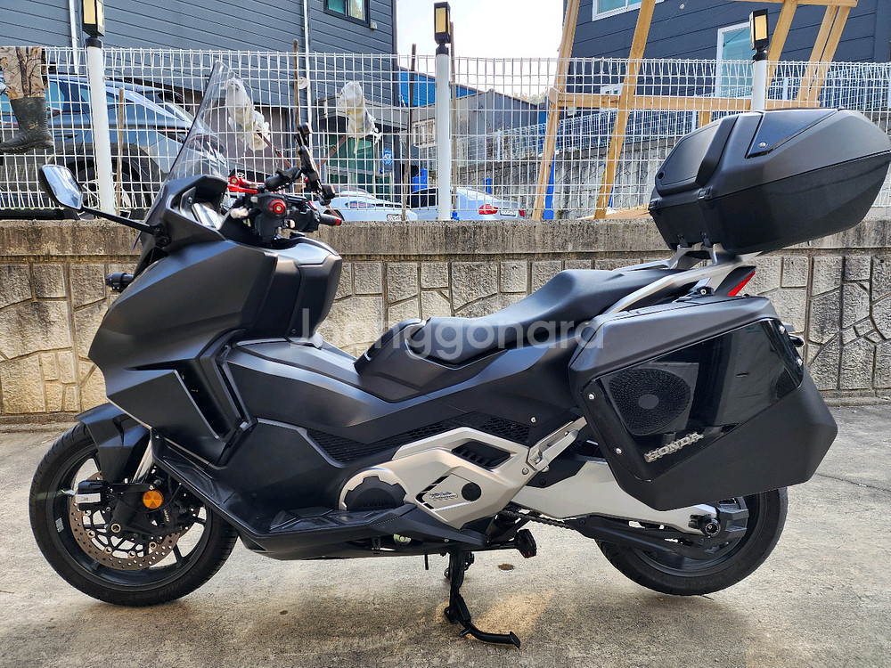 23년식 혼다 포르자 750 맷블랙 판매--1