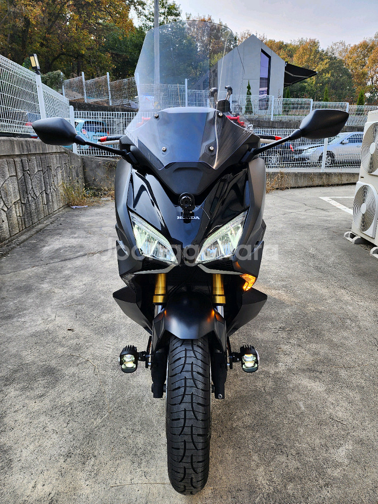 23년식 혼다 포르자 750 맷블랙 판매--2