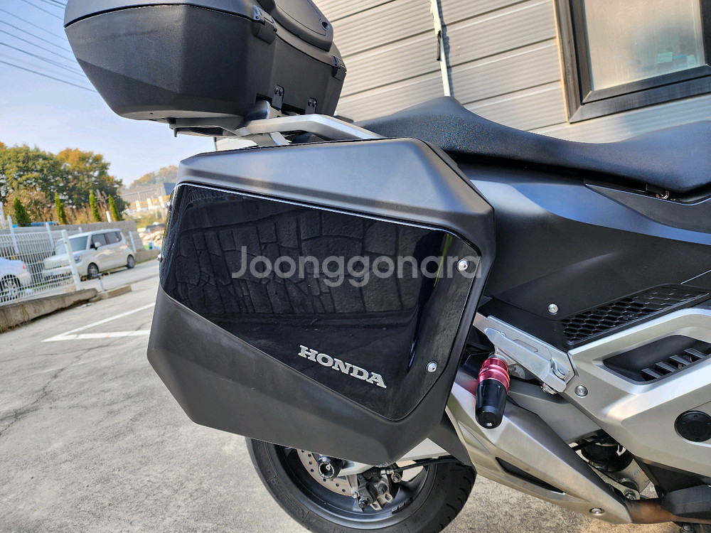 23년식 혼다 포르자 750 맷블랙 판매--6