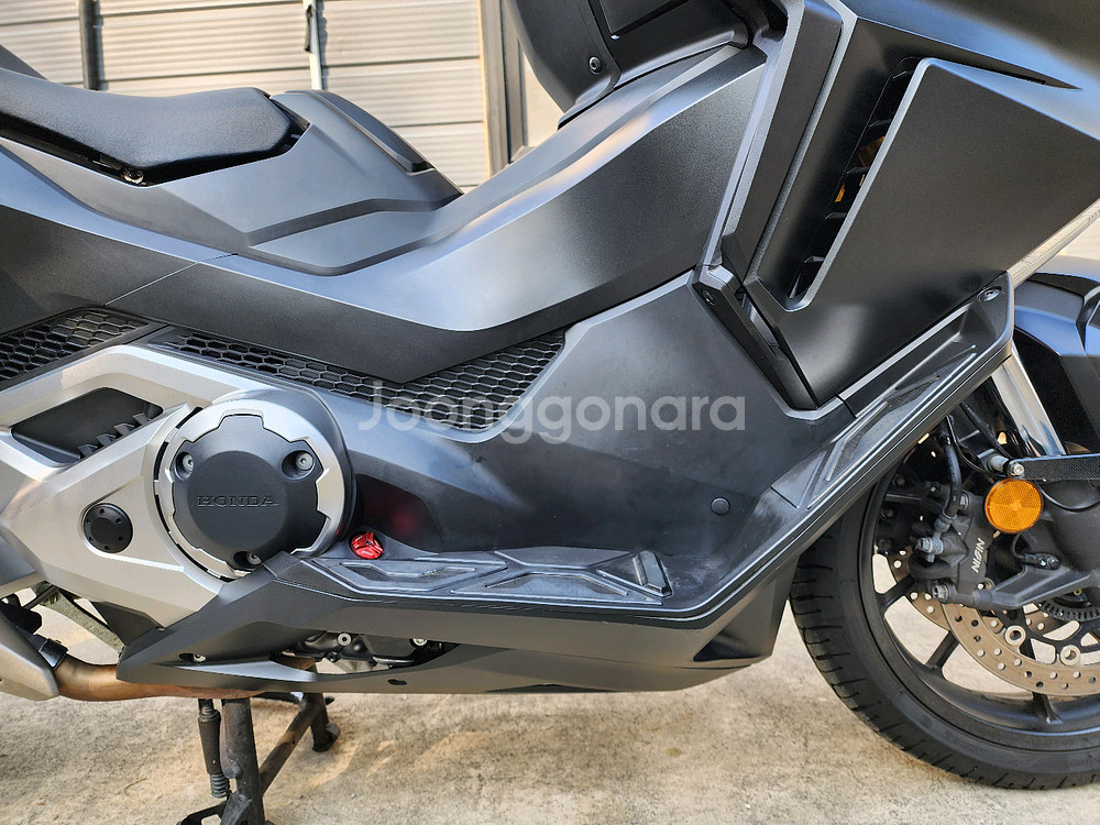 23년식 혼다 포르자 750 맷블랙 판매--5