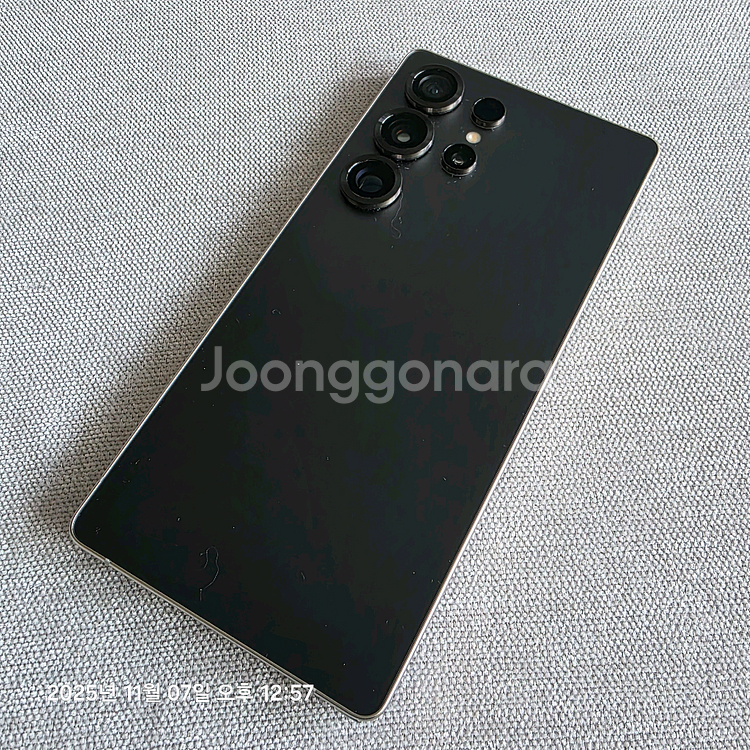 갤럭시S25 울트라 256G.거의 새제품--2