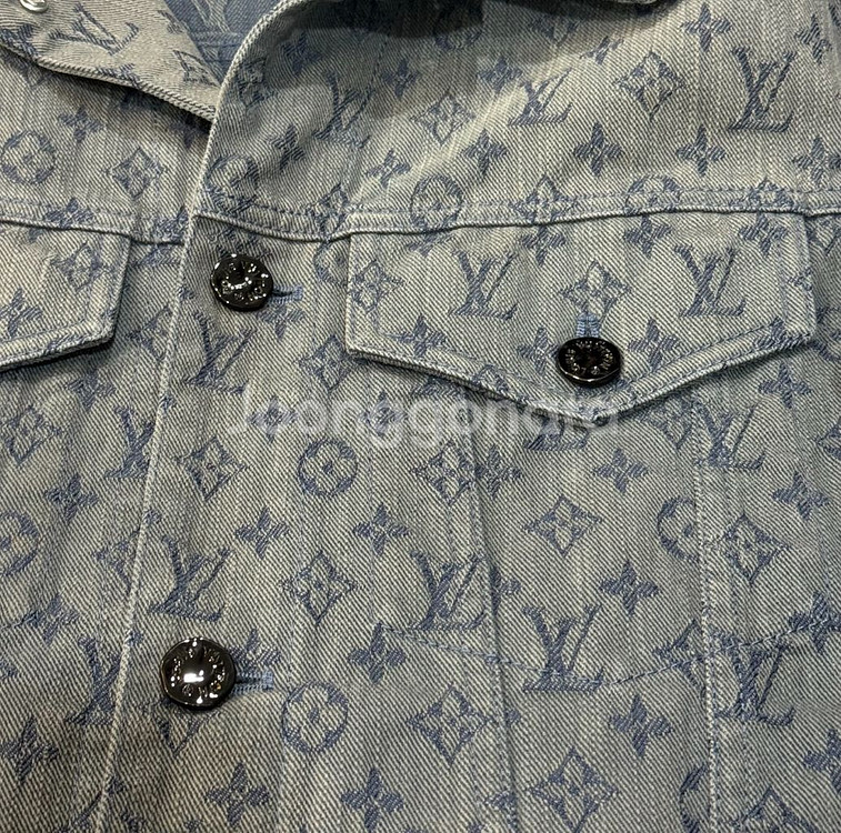 [110 / 새상품급] 루이비통 모노그램 트러커 데님 자켓--3