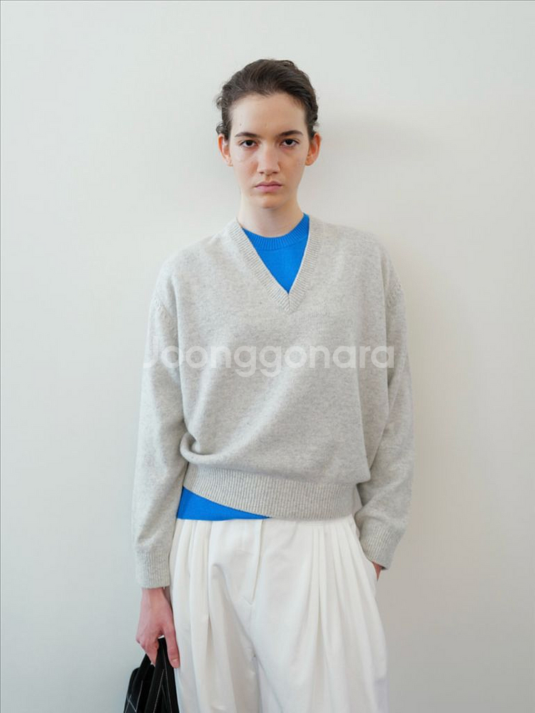 문달 딥브이넥 니트 멜란지그레이 S--0