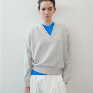 문달 딥브이넥 니트 멜란지그레이 S