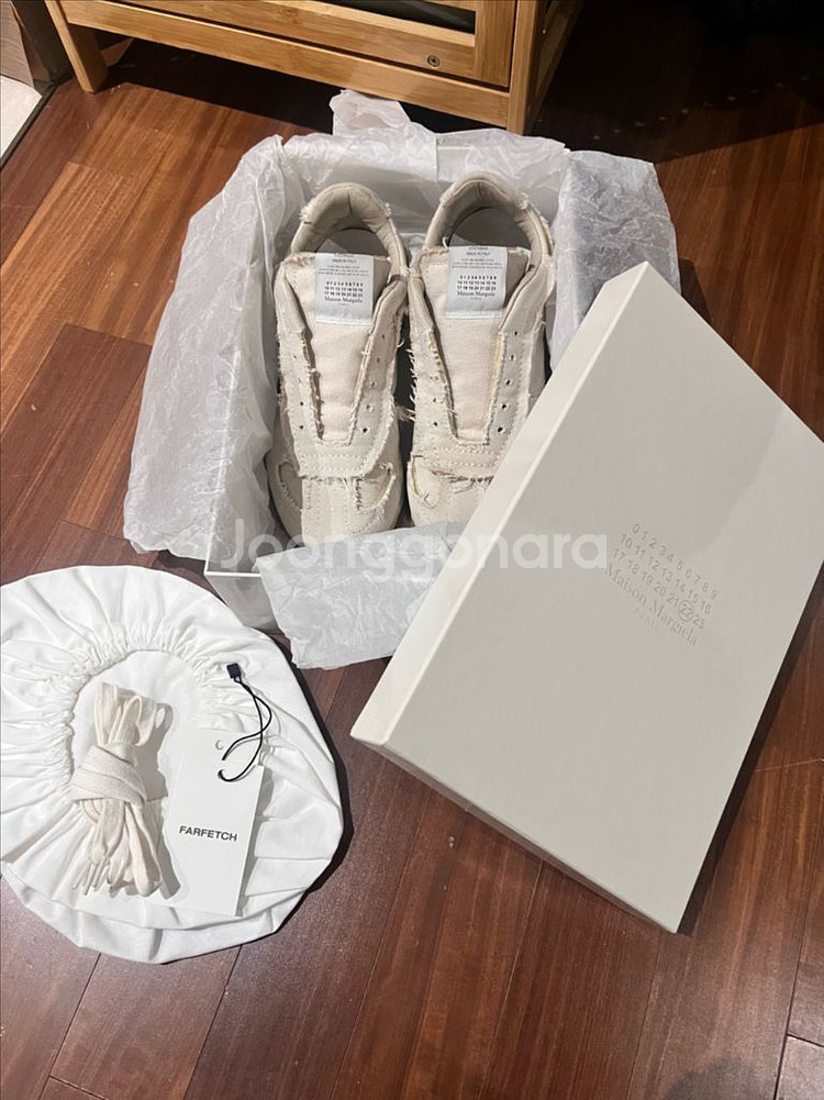 메종마르지엘라 러너 오프화이트 레플리카 스니커즈--1