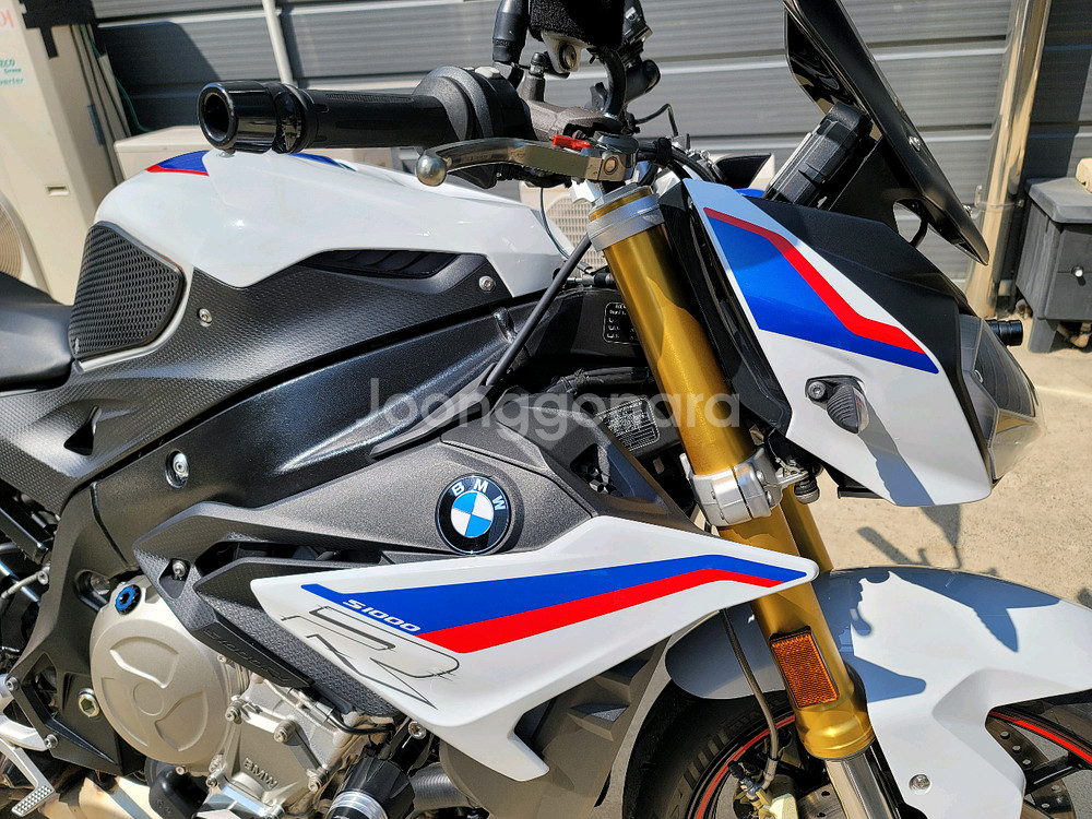 21년식 BMW S1000R 화이트 판매--4