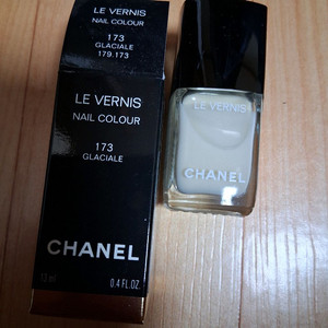 샤넬 한정 르베르니 네일 173번 글라시얼 새제품 이미지