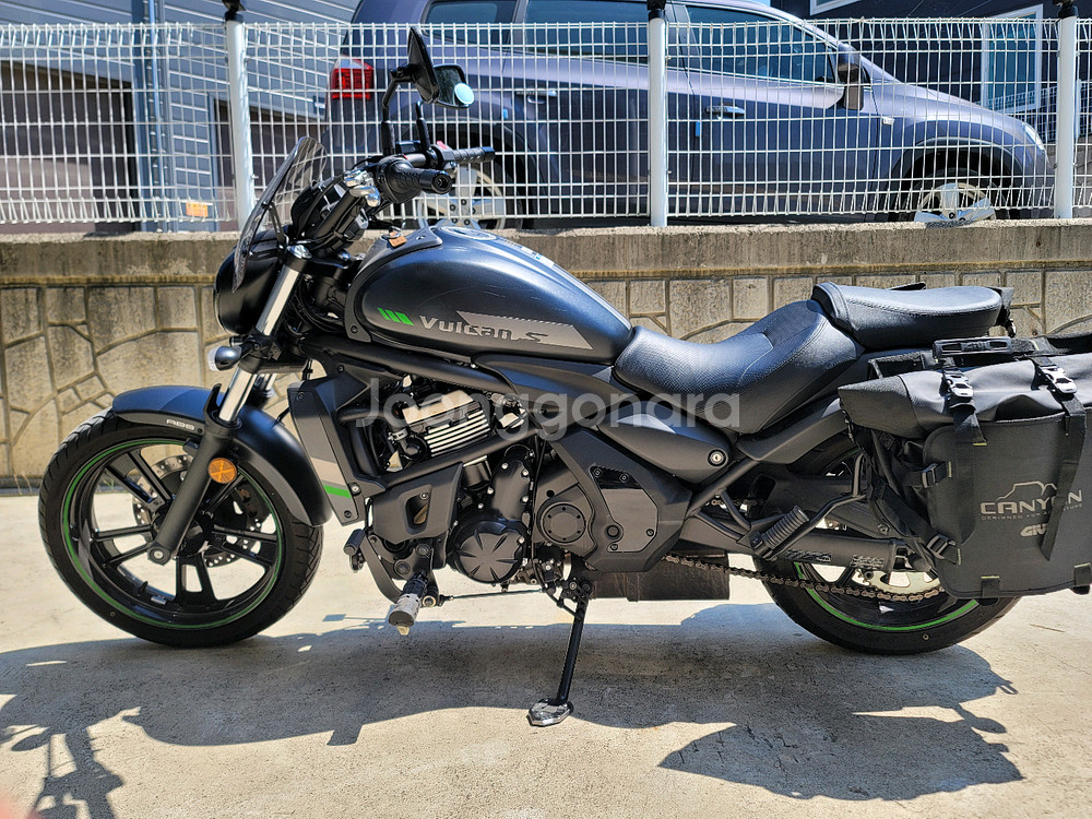 23년식 가와사키 발칸 650 블랙 판매--1