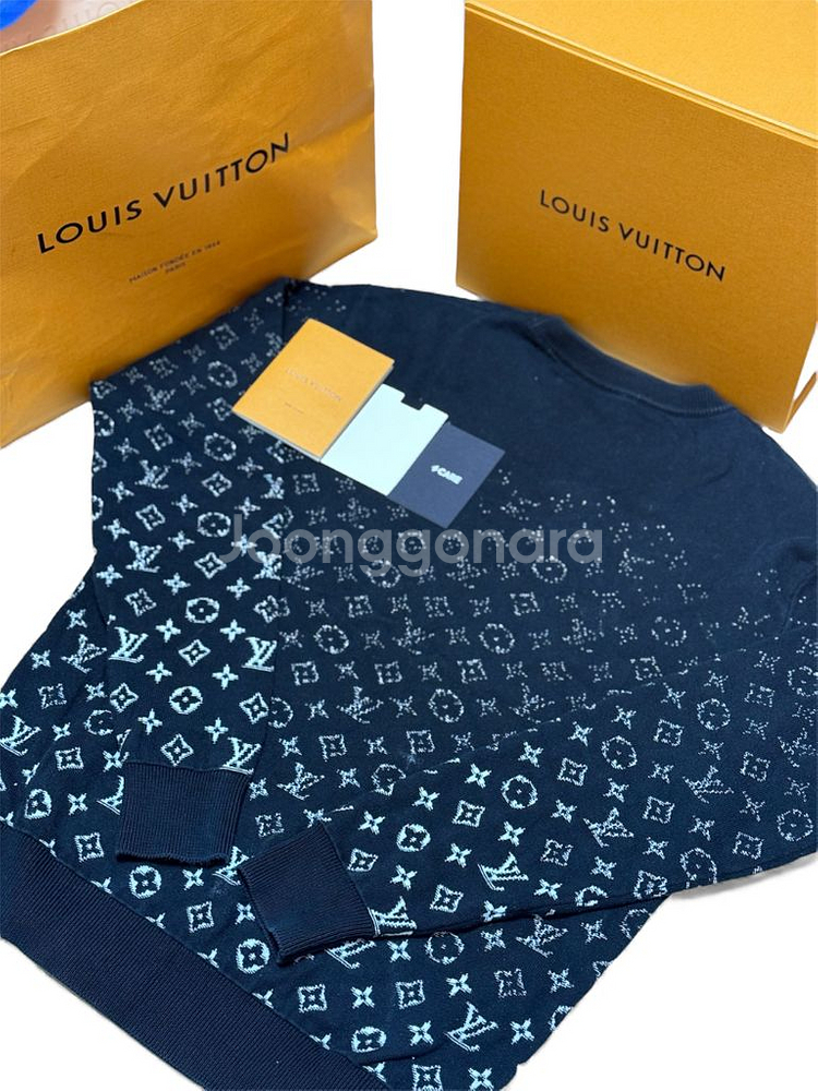 [급처 / A] 루이비통 LVSE 모노그램 그라디언트 그라데이션 맨투맨--1