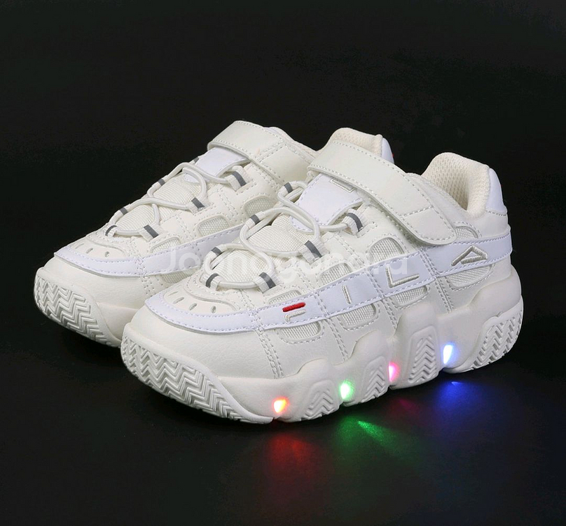 (새상품) 휠라키즈 바리게이트 라이트 운동화 200--3