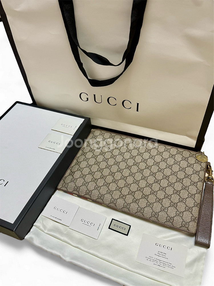 [ 풀구성 / 급처 ] 구찌 GG수프림 쿠리에 패치 한정판 클러치백--1