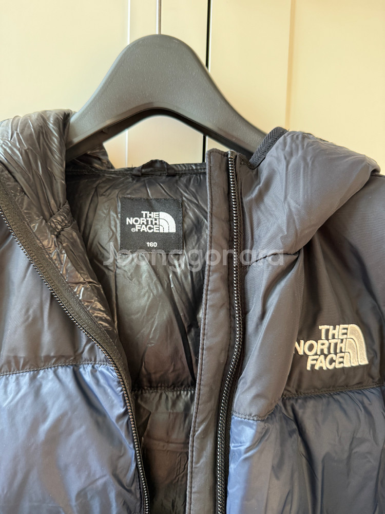 노스페이스 경량 패딩 점퍼--2