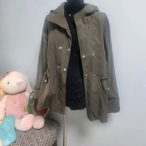 카키후드 야상 점퍼