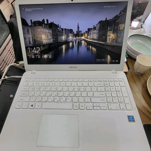 삼성노트북 (nt550ebz)