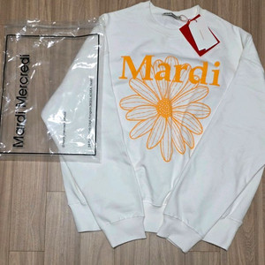 (새제품) 마르디 메크르디 여성 맨투맨