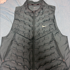 나이키 에어로로프트 adv 패딩조끼