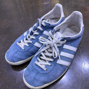 아디다스 가젤 스웨이드 스니커즈 블루스카이 235