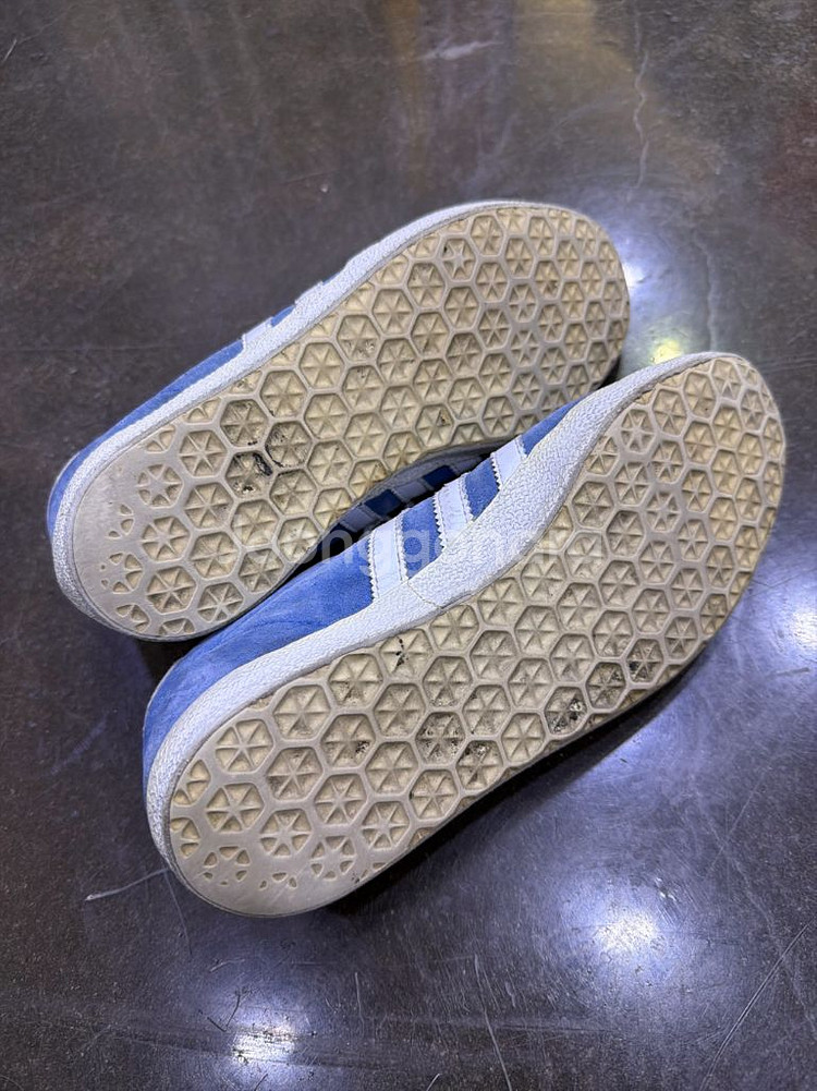 아디다스 가젤 스웨이드 스니커즈 블루스카이 235--7