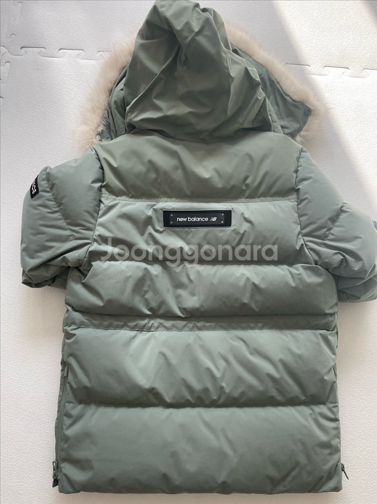 뉴발란스키즈 미디패딩 140사이즈--2