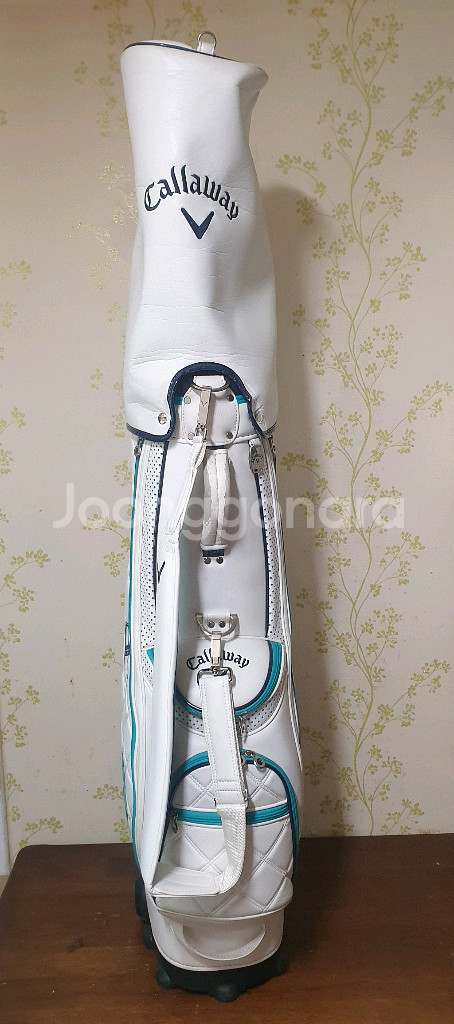 캘러웨이 바퀴달린 휠 골프백 판매해요 ( 여성용 )--2