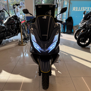 pcx125 21년식 맷블랙 팝니다