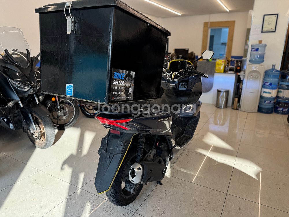 pcx125 21년식 맷블랙 팝니다--3