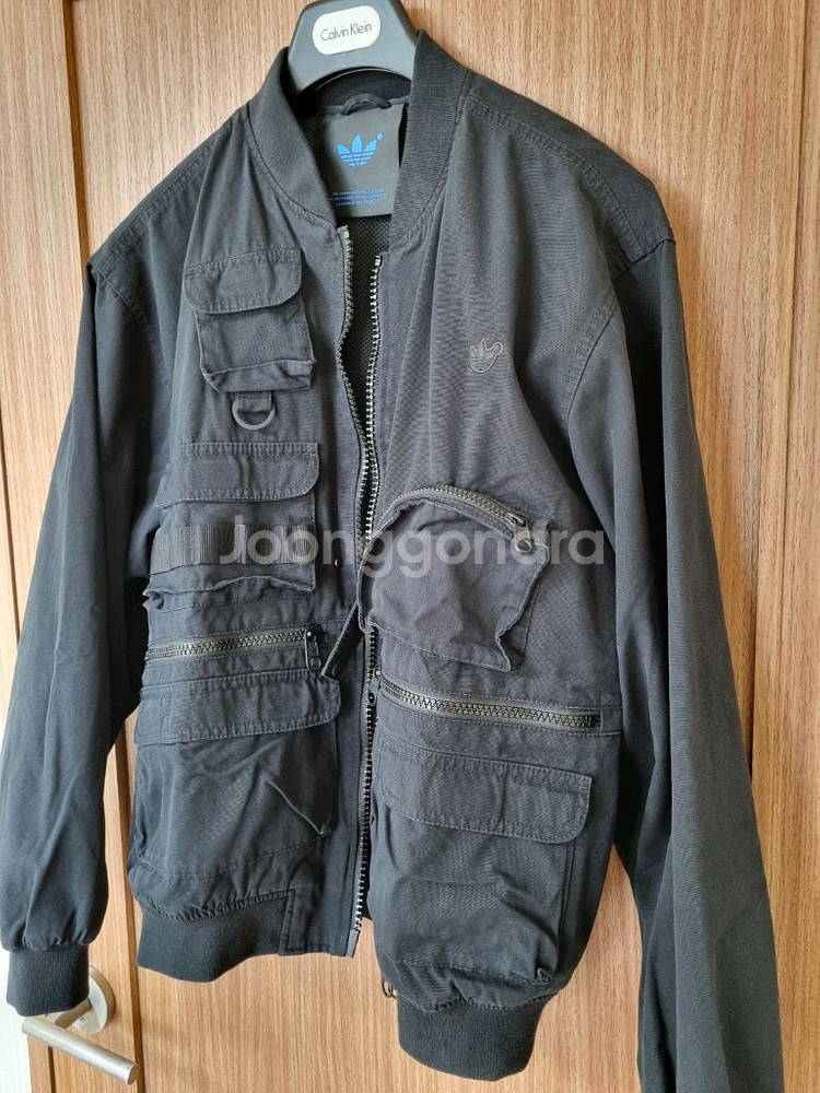 adidas 아디다스 오리지널 불꽃 오버핏 블랙 MA1 봄버 점퍼 국내 103 ~ 105사이즈 새제품 판매합니다~!--2