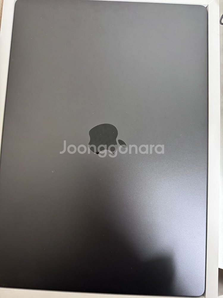 맥북프로m3 16인치 18gb/1tb 423>250만팝니다 단순개봉--2