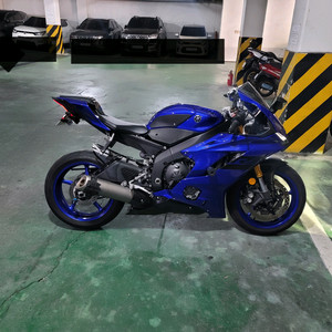 2018 YZF R6 레이스블루 8355KM 삼무