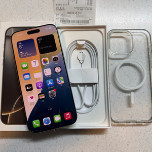 아이폰 16 프로맥스 256GB 내추럴 티타늄 판매합니다 (민트급)