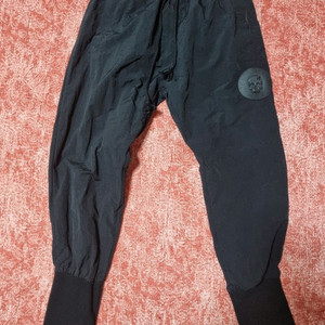 바이더알 해골패치 조거팬츠 블랙 M-L사이즈 팔아요