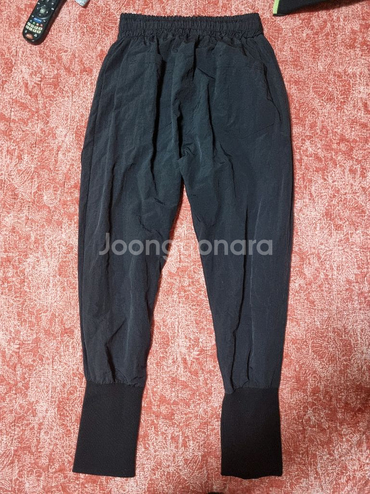 바이더알 해골패치 조거팬츠 블랙 M-L사이즈 팔아요--1