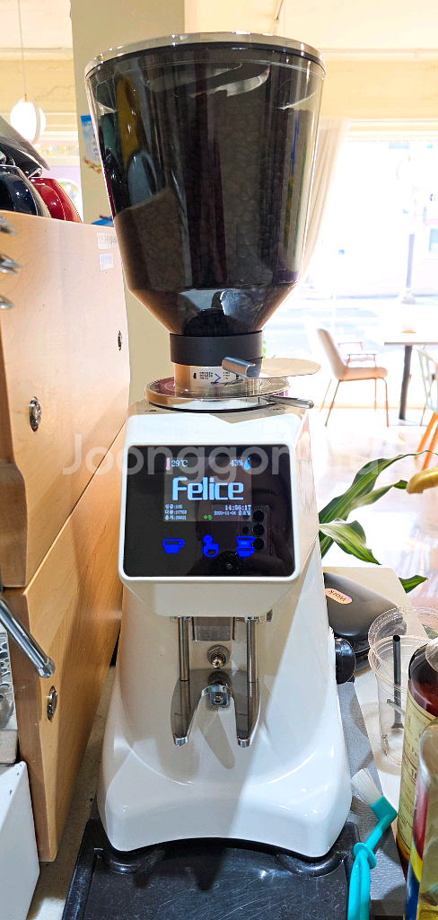 엘로치오 디그니티 2그룹 업소용 커피머신--3