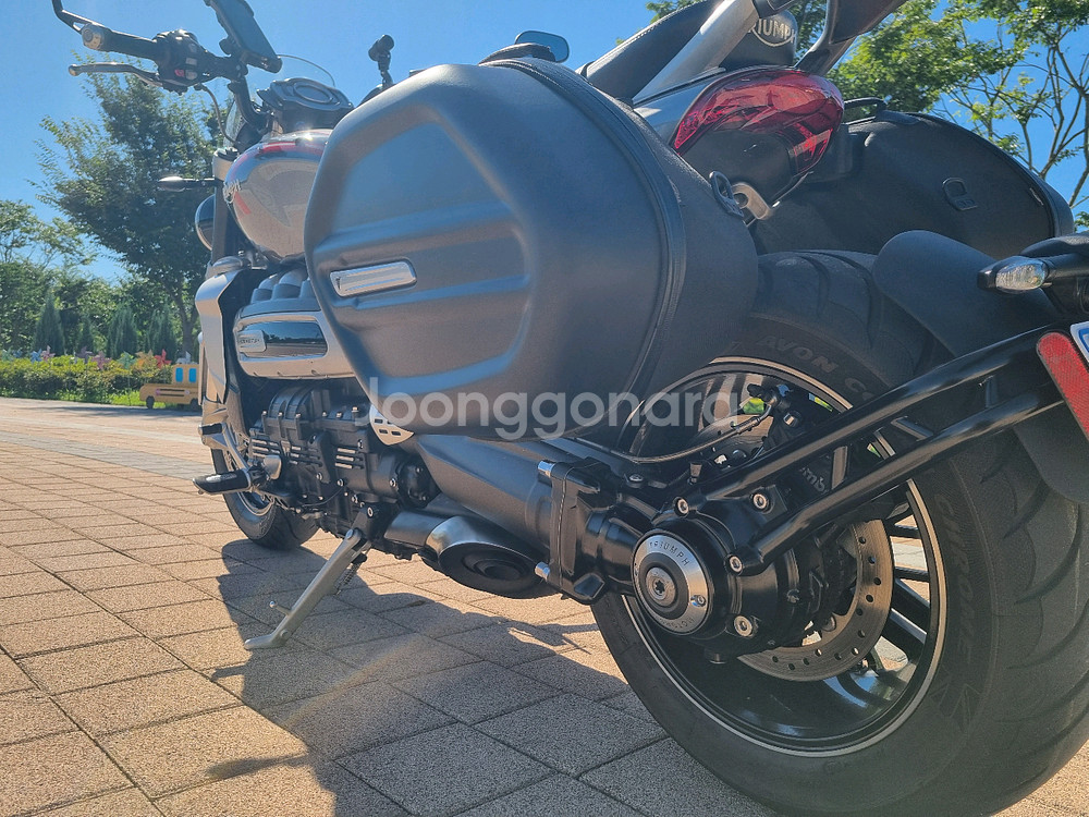 트라이엄프 로켓3 GT 점검 완료한 바이크 팝니다.--3