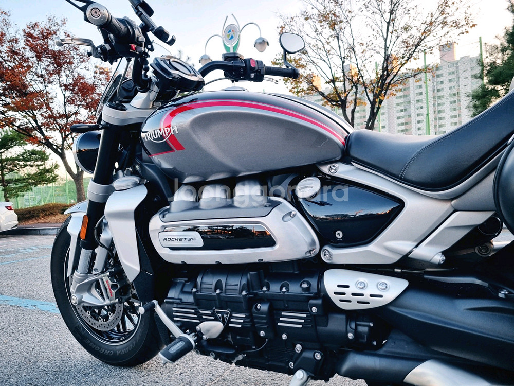 트라이엄프 로켓3 GT 점검 완료한 바이크 팝니다.--7