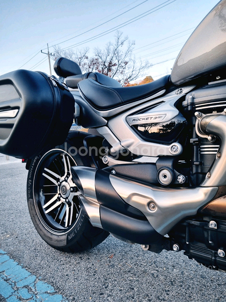 트라이엄프 로켓3 GT 점검 완료한 바이크 팝니다.--5